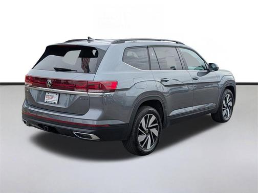 2025 Volkswagen Atlas 2.0T SE w/Technology 4MOTION