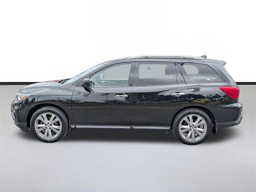 Magnetic Black Pearl 2019 Nissan Pathfinder SL