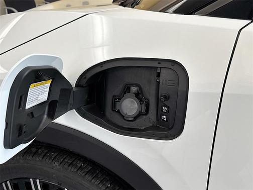 2026 Nissan Leaf PLATINUM+