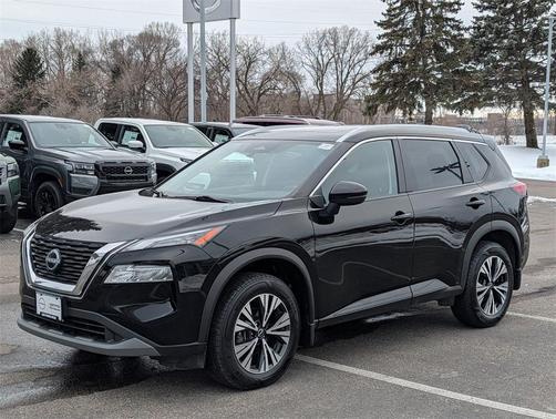 2022 Nissan Rogue SV