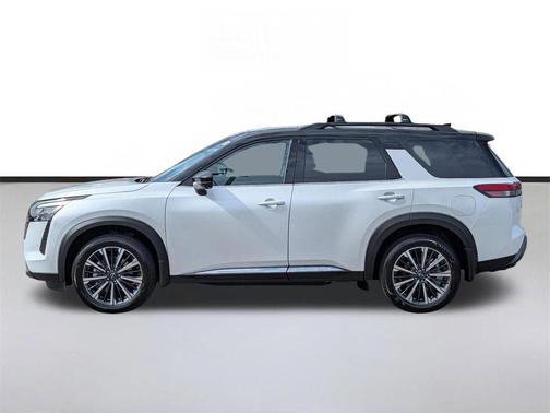 White / Black 2026 Nissan Pathfinder Platinum