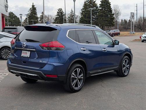2017 Nissan Rogue SL