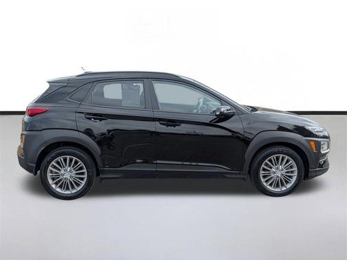 Ultra Black Pearl 2019 Hyundai KONA SEL