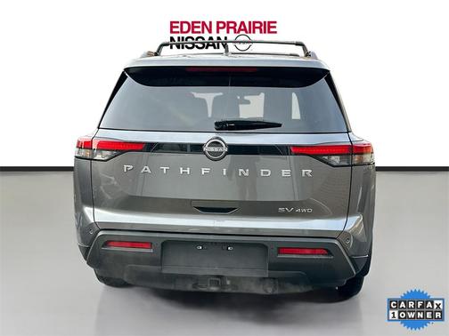 2024 Nissan Pathfinder SV 4WD