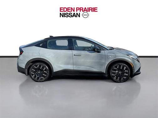 2026 Nissan Leaf PLATINUM+