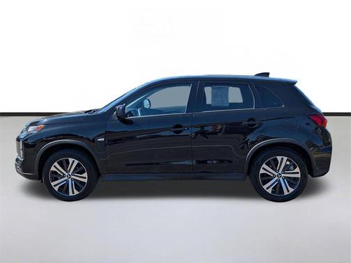 Labrador Black Pearl 2025 Mitsubishi Outlander Sport 2.0 ES
