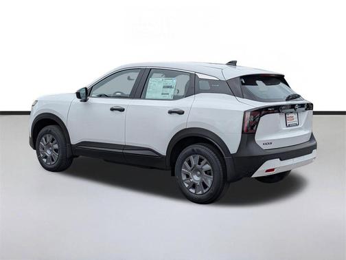 Fresh Powder 2026 Nissan Kicks S