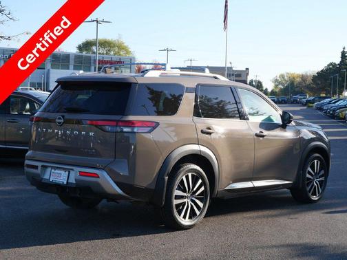 Baja Storm 2023 Nissan Pathfinder Platinum 4WD