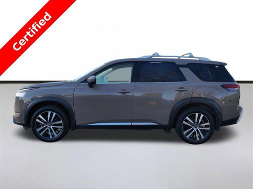 Baja Storm 2023 Nissan Pathfinder Platinum 4WD