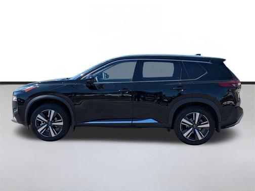 Super Black 2023 Nissan Rogue Platinum