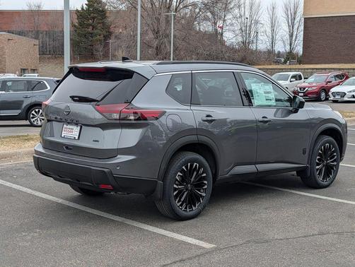 2026 Nissan Rogue Dark Armor