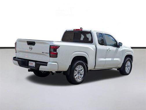 Glacier White 2024 Nissan Frontier SV