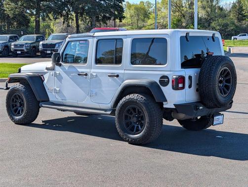 Bright White Clearcoat 2021 Jeep Wrangler Unlimited Islander 4x4