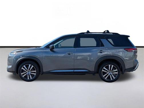 2023 Nissan Pathfinder Platinum 4WD