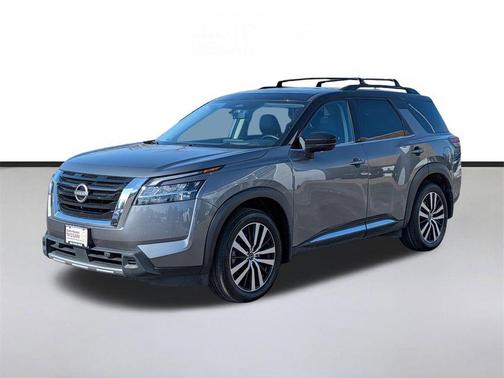 2023 Nissan Pathfinder Platinum 4WD
