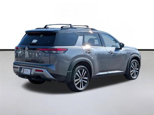 2023 Nissan Pathfinder Platinum 4WD