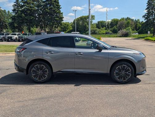 Gray 2025 Nissan Murano Platinum