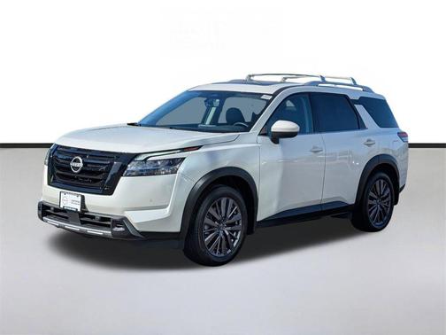 Super Black 2023 Nissan Pathfinder SL 4WD
