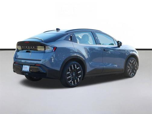 Boulder Gray 2026 Nissan Leaf PLATINUM+