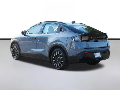 Boulder Gray 2026 Nissan Leaf PLATINUM+