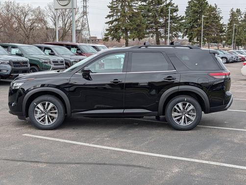Super Black 2026 Nissan Pathfinder SL