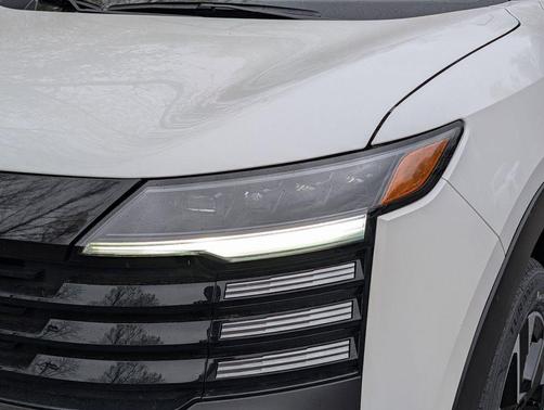 White / Black 2026 Nissan Kicks SV