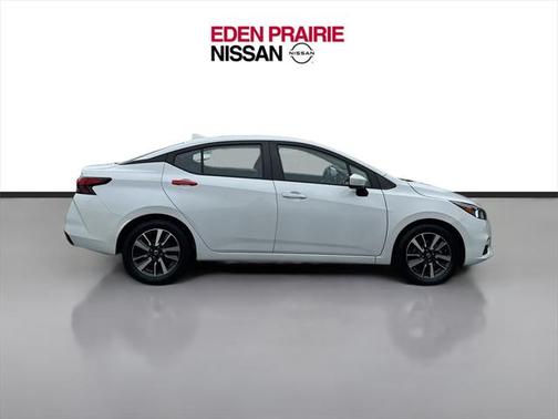 2022 Nissan Versa 1.6 SV