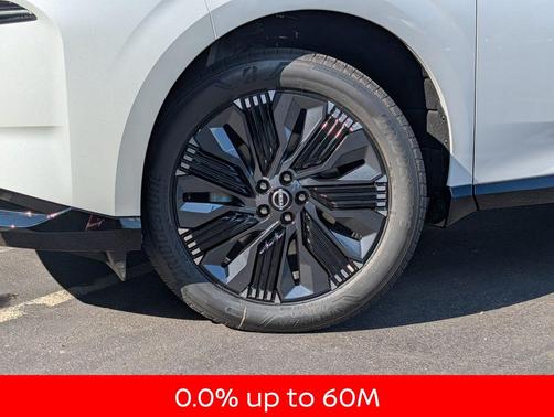 White / Black 2026 Nissan Murano Platinum