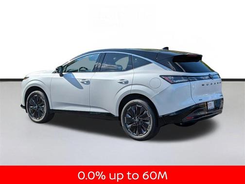 White / Black 2026 Nissan Murano Platinum