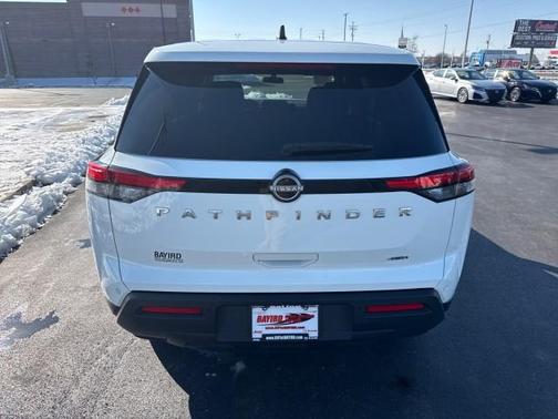 2023 Nissan Pathfinder S