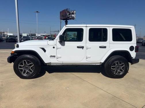 2025 Jeep Wrangler Sahara