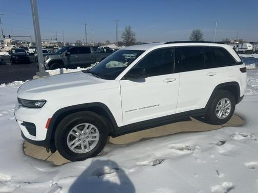 2024 Jeep Grand Cherokee Laredo
