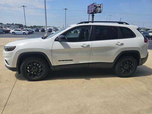 2023 Jeep Cherokee Altitude Lux