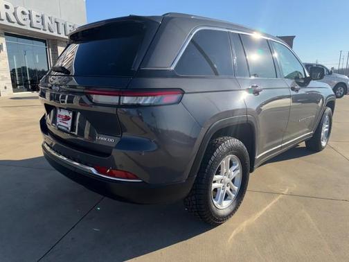 2024 Jeep Grand Cherokee Laredo