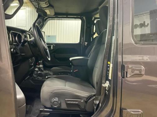 2023 Jeep Gladiator Sport