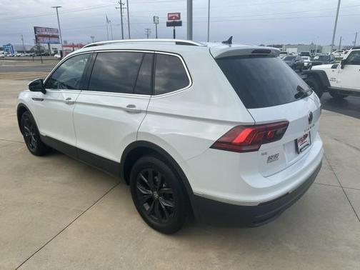 2024 Volkswagen Tiguan 2.0T SE