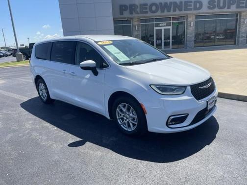 2023 Chrysler Pacifica Touring-L
