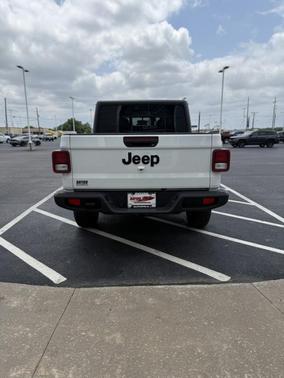 2023 Jeep Gladiator Sport