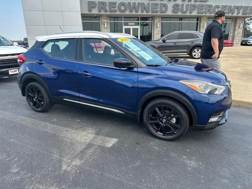 2020 Nissan Kicks SR