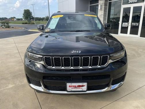 2022 Jeep Grand Cherokee L Laredo