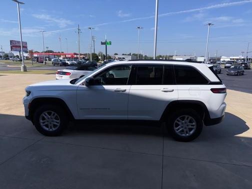 2024 Jeep Grand Cherokee Laredo