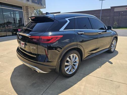2021 INFINITI QX50 Luxe