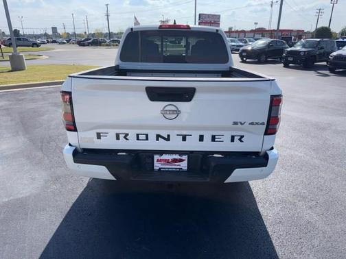 2023 Nissan Frontier SV