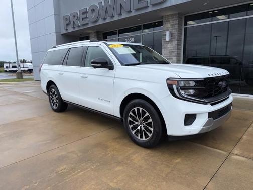 White 2025 Ford Expedition Max Platinum