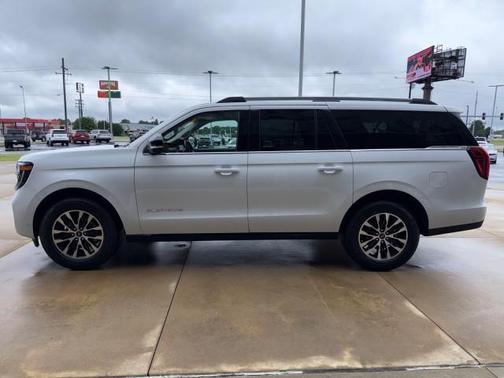 White 2025 Ford Expedition Max Platinum