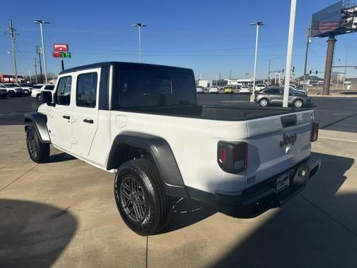 2025 Jeep Gladiator Sport