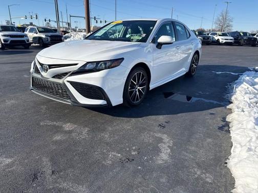 2021 Toyota Camry SE