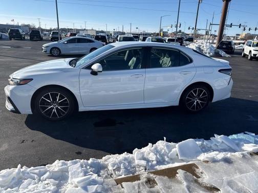 2021 Toyota Camry SE