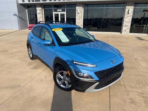 2022 Hyundai KONA SEL
