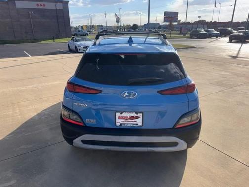 2022 Hyundai KONA SEL